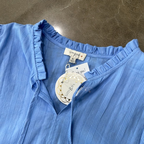 Plus size blouse - Picture 4 of 4